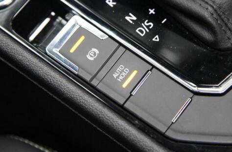 車上這3個(gè)鍵千萬別亂按，輕則事故，重則傷亡！