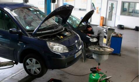 像這樣的車輛故障是無法修復(fù)的，說能修好的，