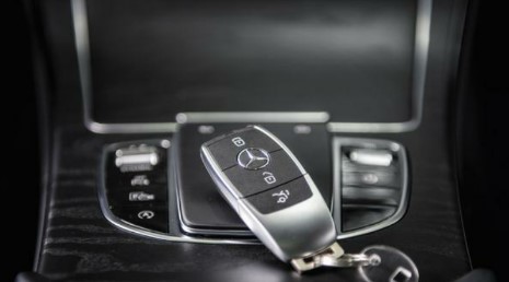 【汽修案例】奔馳R級(jí)大燈